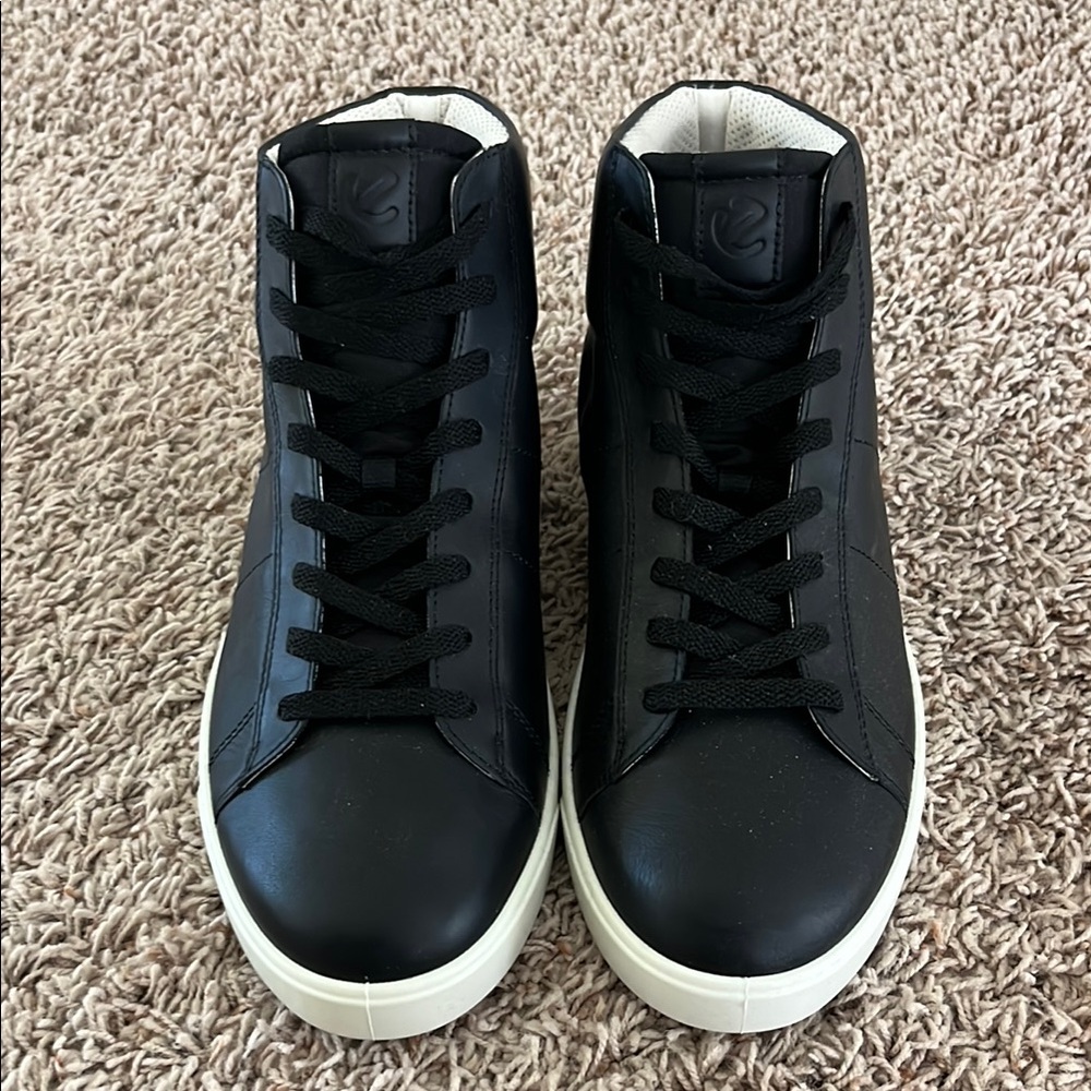 Men's Black High-Top Sneakers